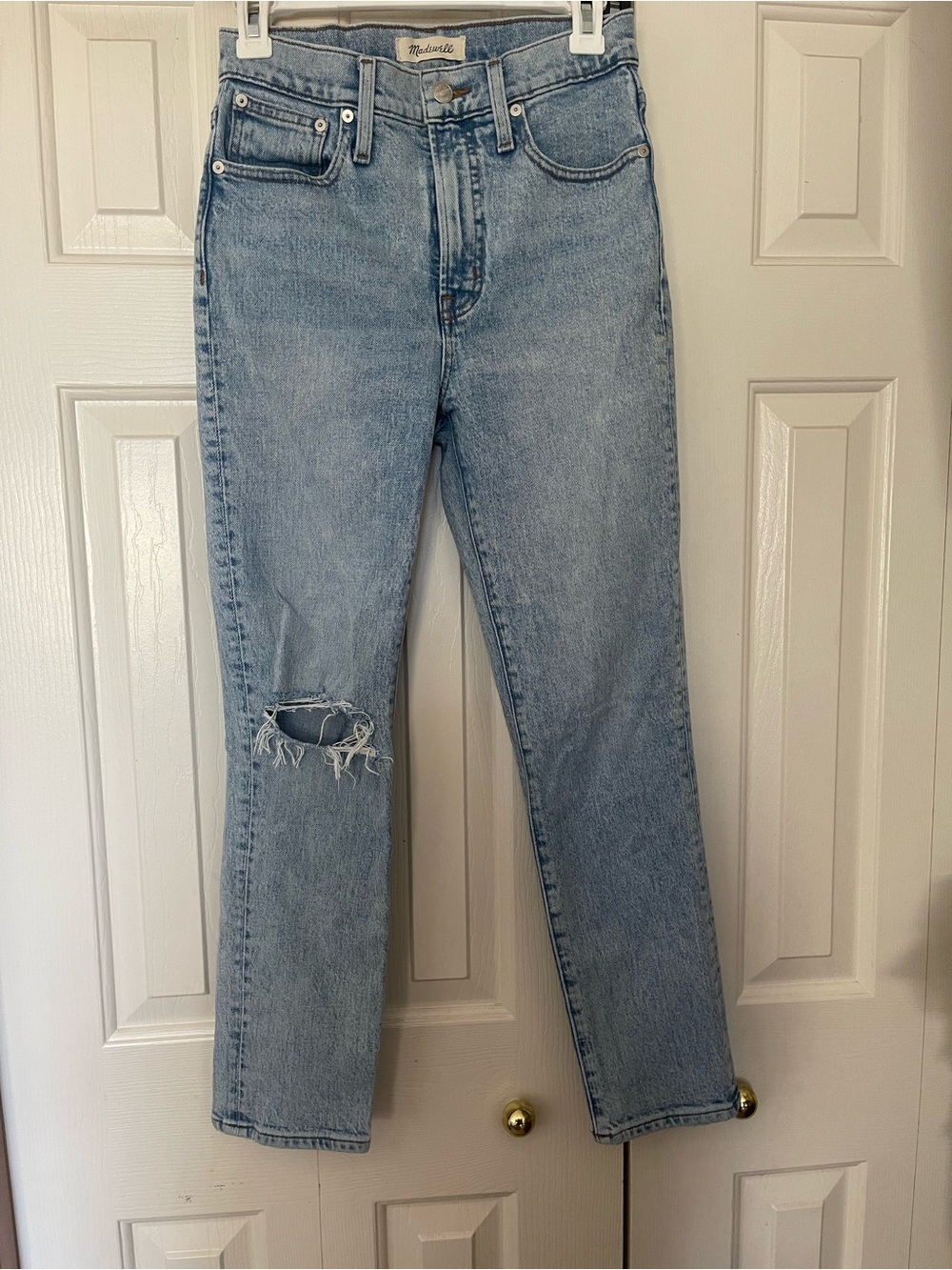 Madewell High-Rise Straight Jeans in Light Blue with Knee Rip